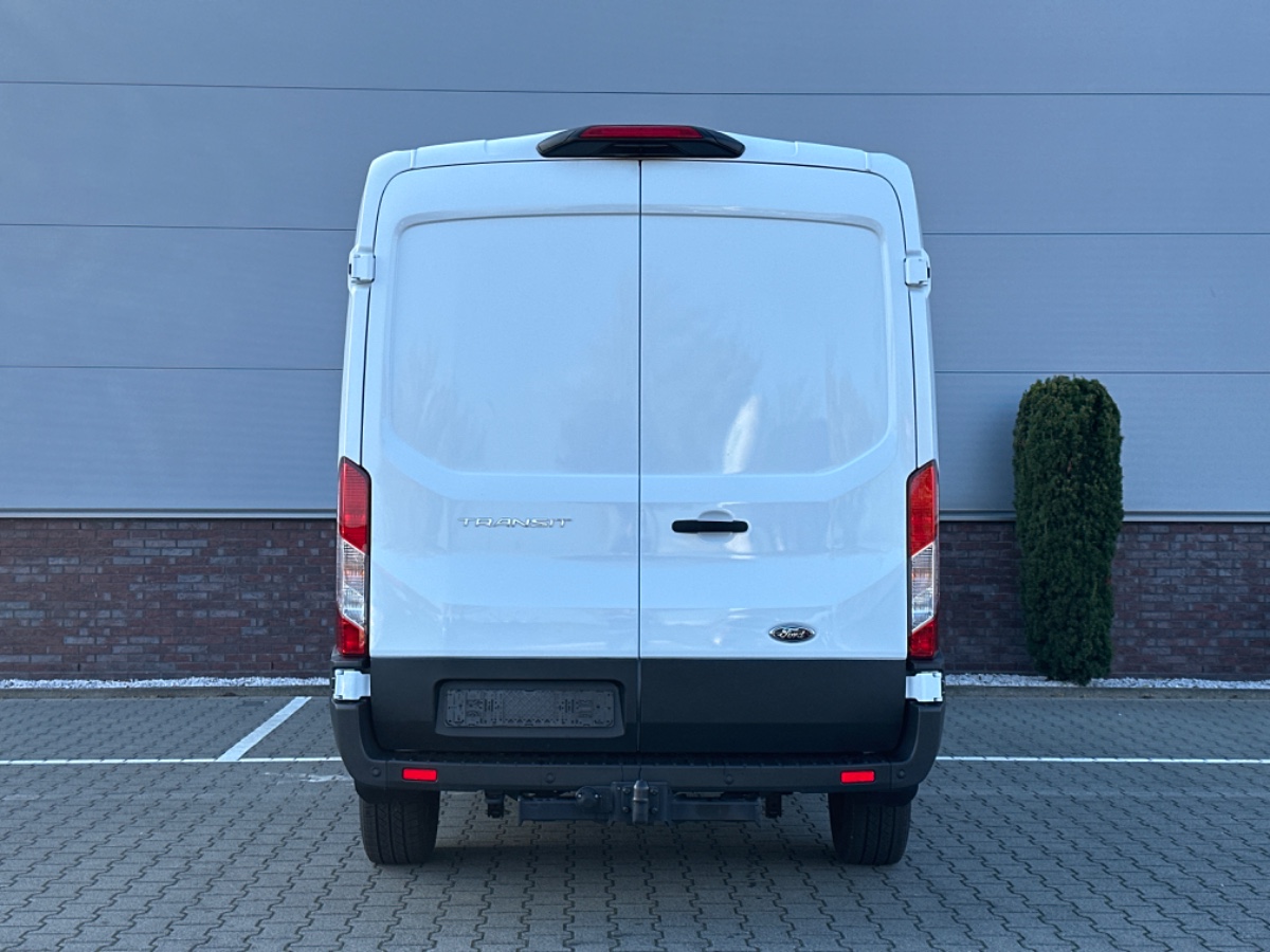 Ford Transit 350L 2.0 Ecoblue 165PK A10 – RWD – 3.5t Trekhaak – Stoelverw. – SYNC2 Camera – Allseasons – Standkachel