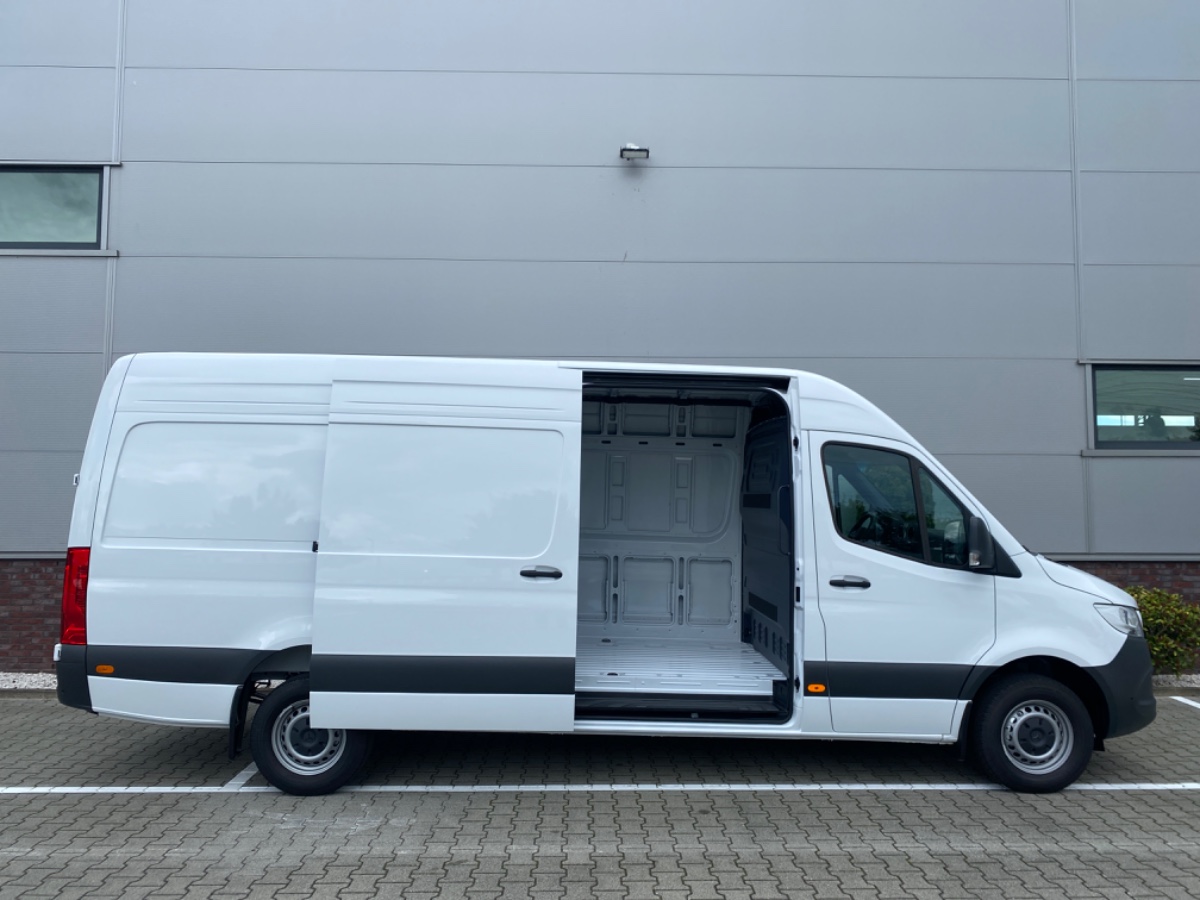 Mercedes-Benz Sprinter 317 CDI L3H2 | CRUISE MBUX COMFST