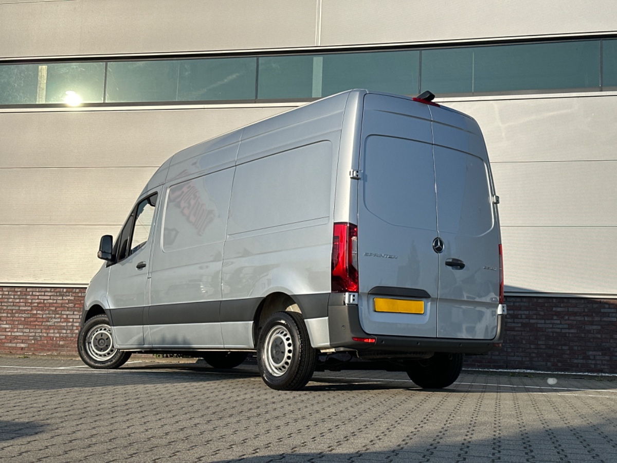 Mercedes-Benz Sprinter 315 CDI L2H2 AUT FWD | LED MBUX CC CAM