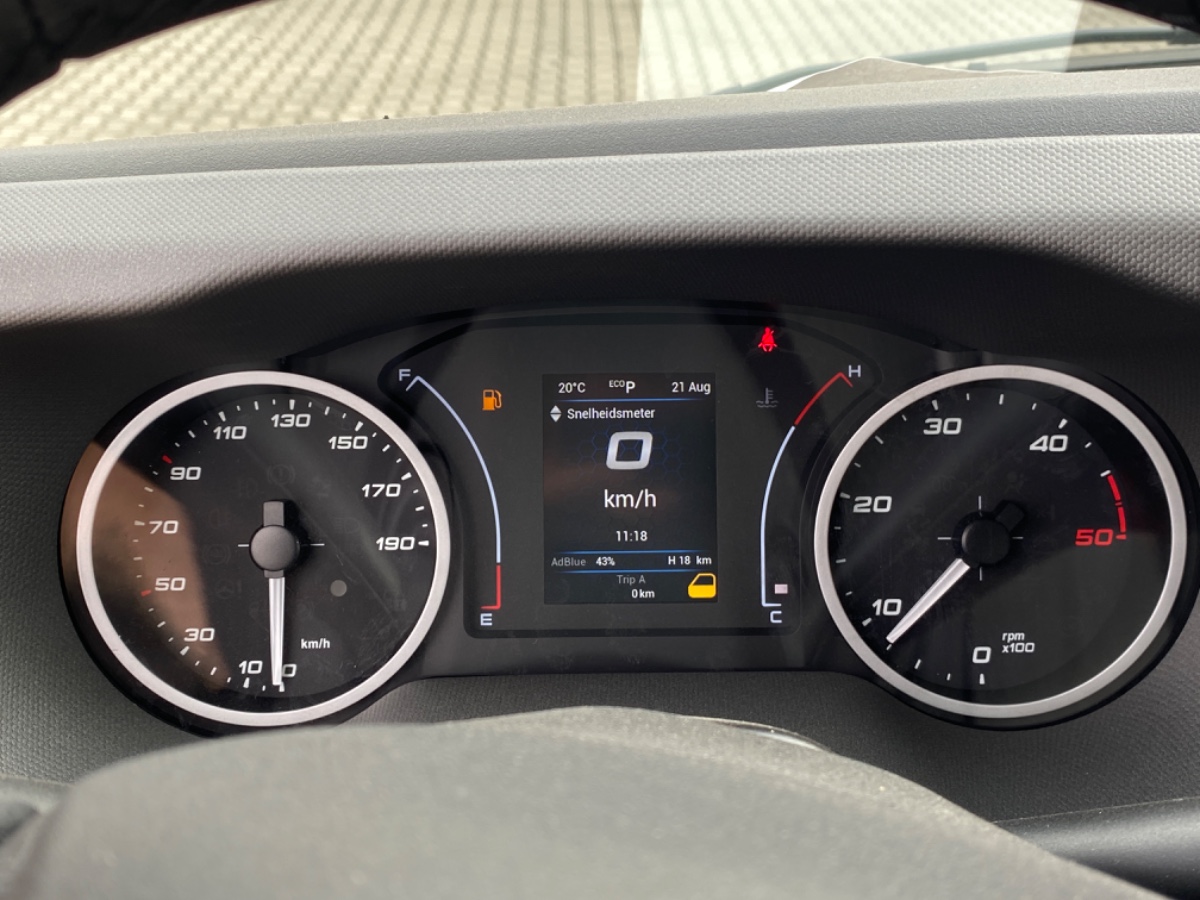 Iveco Daily 35S18 3.0L 180PK AUT | Oprijwagen Fly-Over | LED NAV ECC THK ACC | 3.5t trekgw. | Katax opbouw