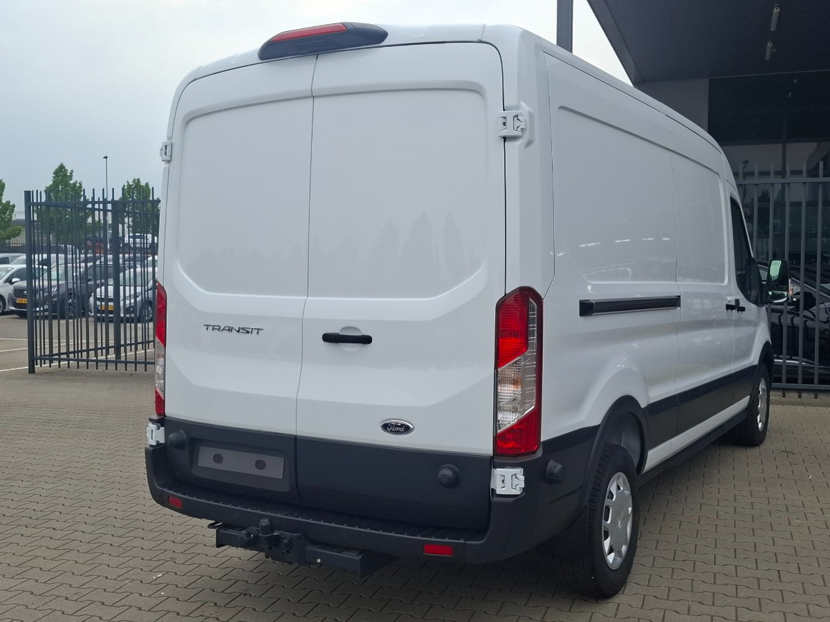 Ford Transit Trend 130PK Automaat | SYNC4 | Trekhaak | Stoelverwarming | Laadruimte pack