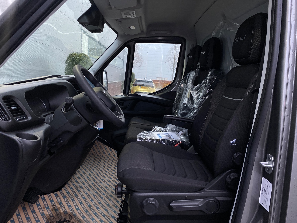 Iveco Daily NW MODEL | 40C18 3.0 Automaat Meubelbak met Laadklep