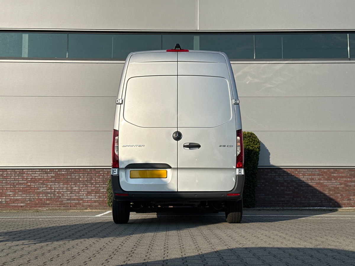 Mercedes-Benz Sprinter 315 CDI L2H2 AUT FWD | LED MBUX CC CAM