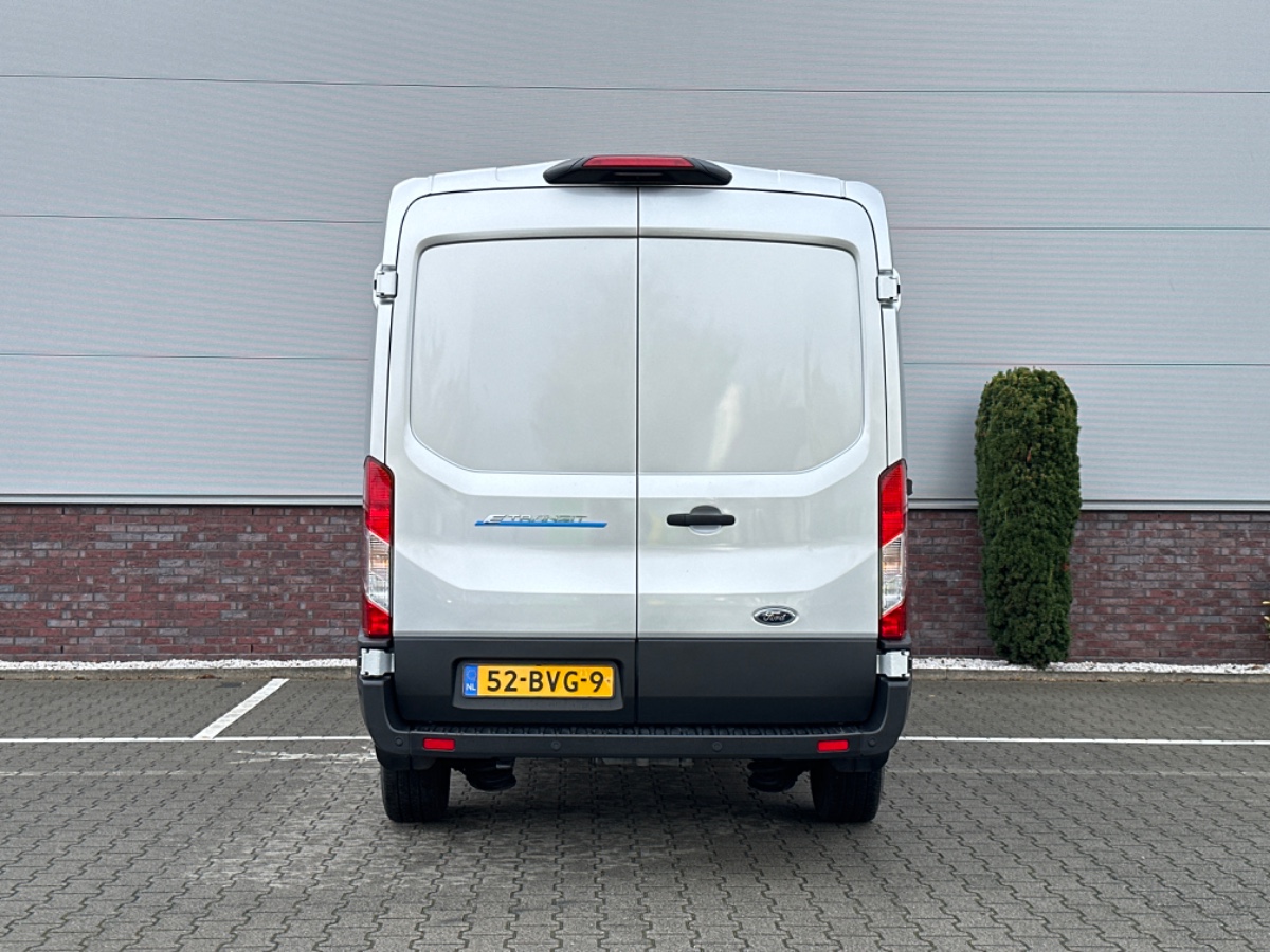 Ford E-Transit 425 L2H2 Trend 68 kWh | Xenon | Adaptive CC | Stoelvw. | Navi | 360gr. Camera | Omvormer | Laadruimte Pakket