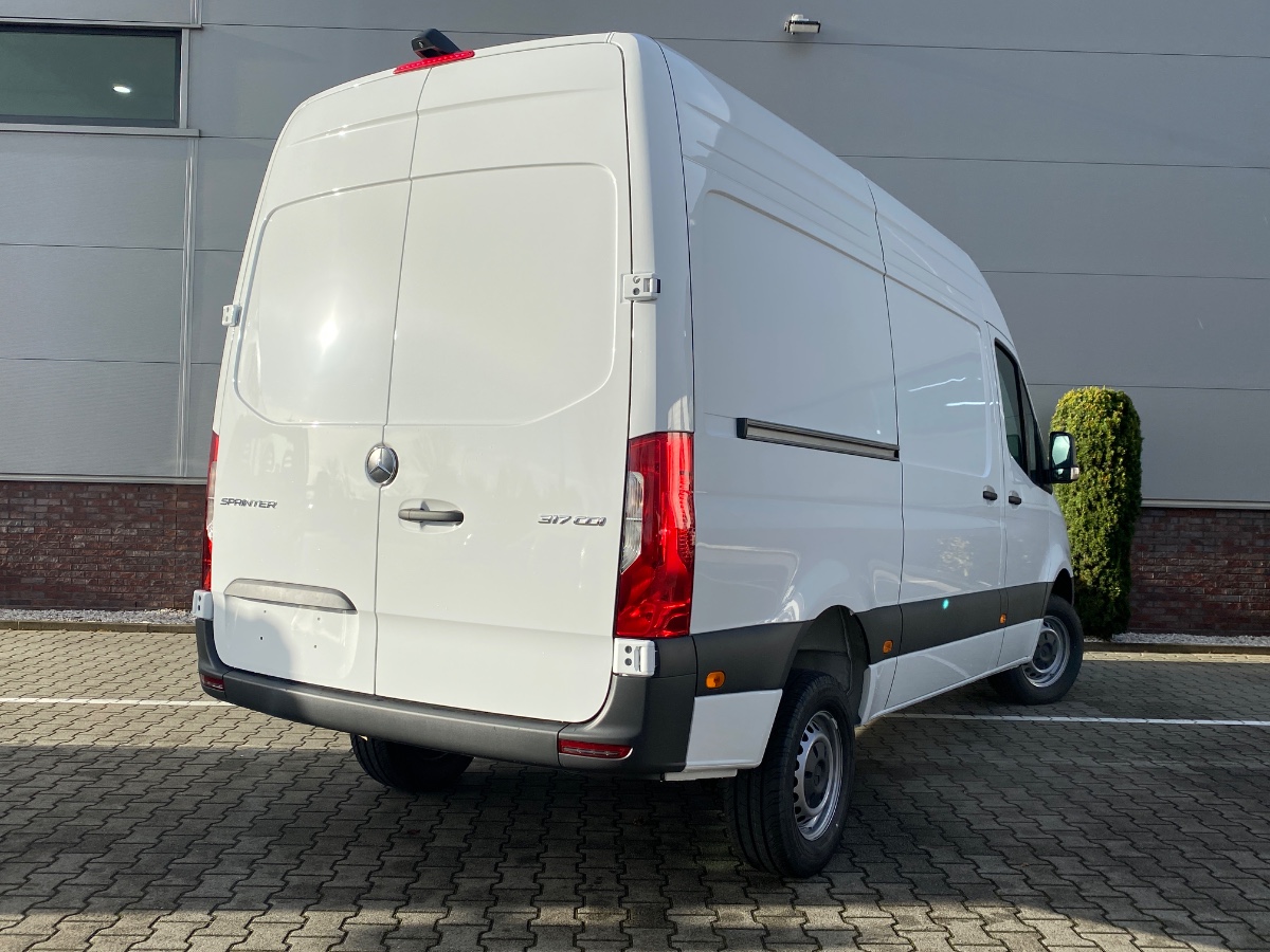 Mercedes-Benz Sprinter FACELIFT | 317 CDI L2H2 9G-AUT | MBUX CAM CRUISE | Verzwaard onderstel (CB8)