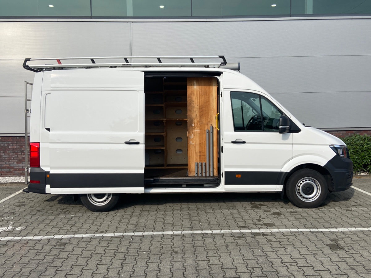 Volkswagen Crafter 35 2.0 TDI L3H3 177PK Highline Automaat | Trekhaak Camera