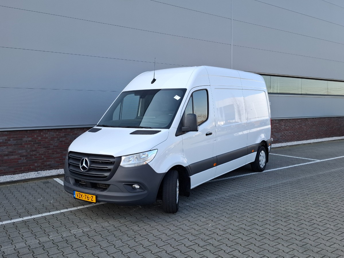 Mercedes-Benz Sprinter 314 2.2 CDI AUT L2H2 | Leder | Trekhaak | Gr. MBUX | Navi | Camera | Leder stuur