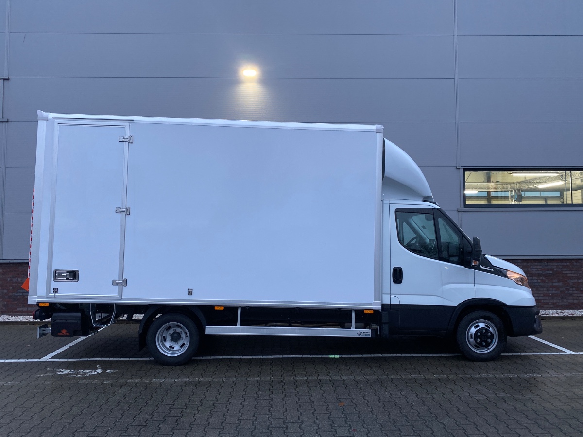 Iveco Daily NW MODEL | 40C18 3.0 Automaat Bakwagen met Laadklep