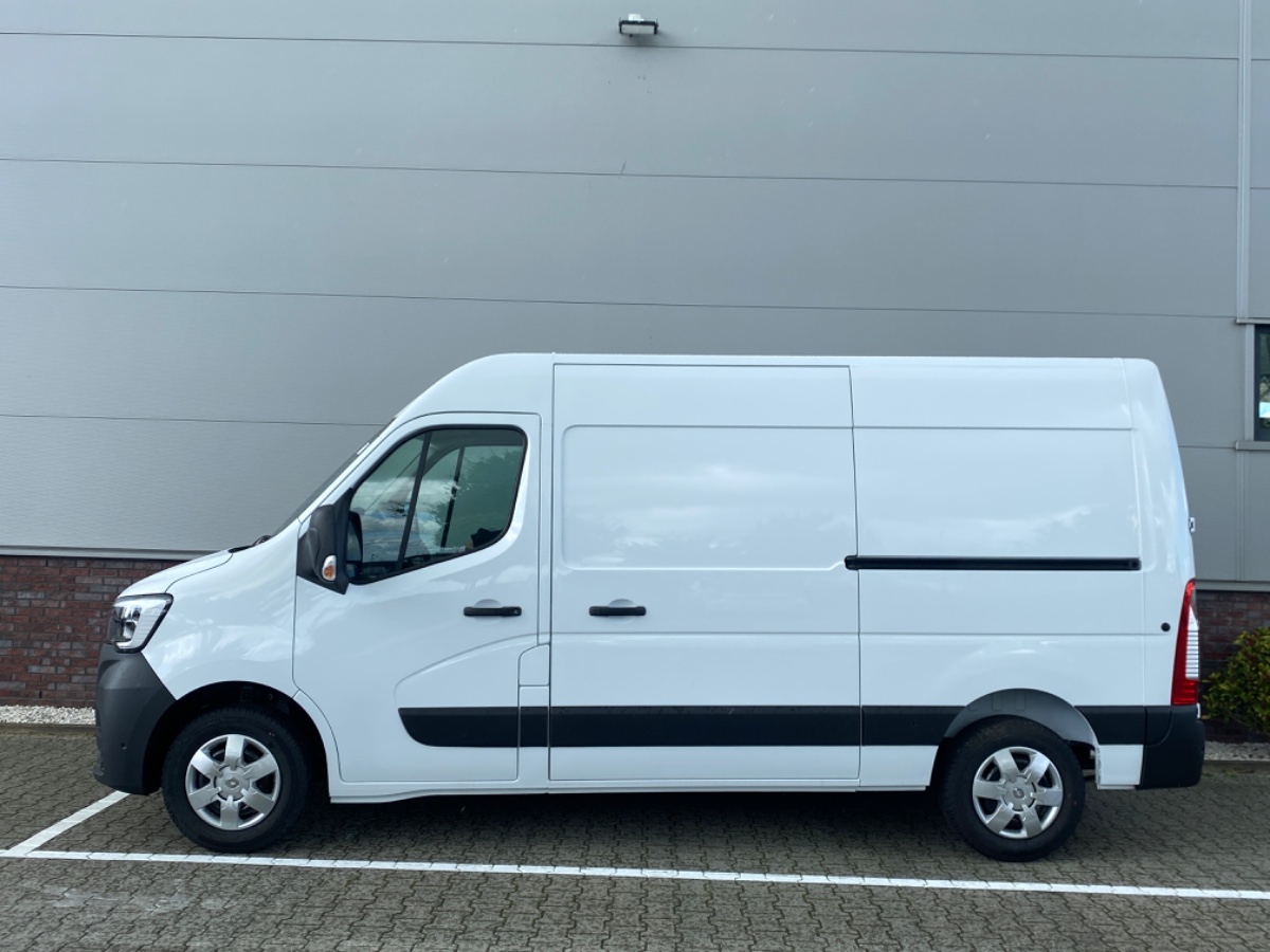 Renault Master T35 2.3 dCi 135 L2H2 Work Edition | 2xSchuifdeur THK 4SB