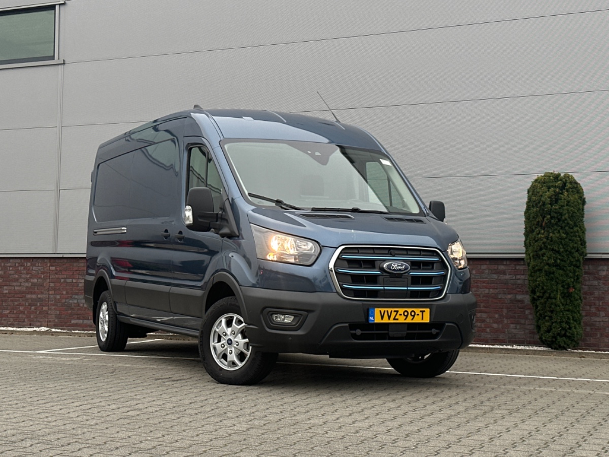 Ford E-Transit 350 L3H2 RWD Trend 68 kWh | Adaptive CC | Stoelvw. | Navi | Camera | Omvormer | LM velgen | Laadruimte Pakket