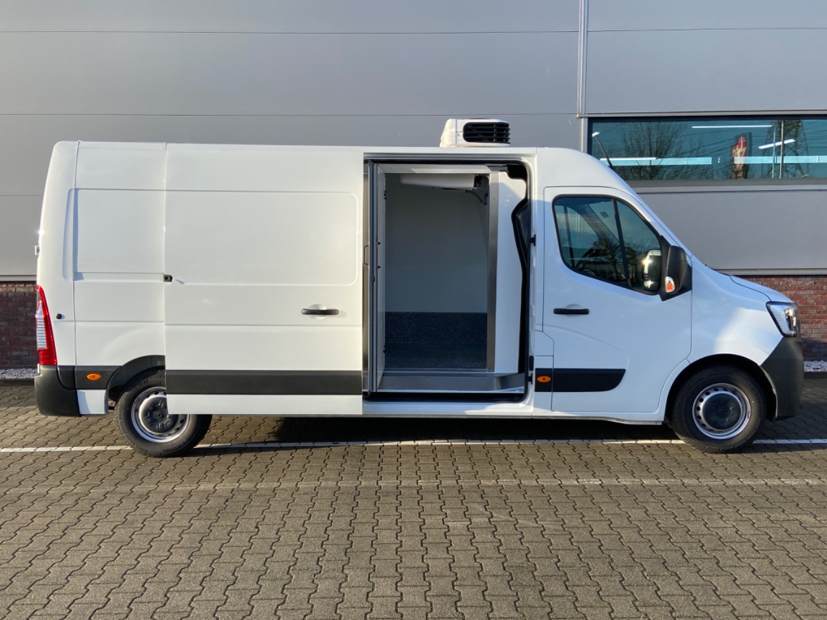 Renault Master KOEL/VRIES Xarios200 en dikkere isolatie met Gruauspecificatiie en nachtkoeling