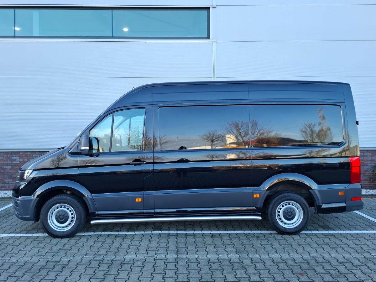 Volkswagen Crafter 30 2.0 TDI L3H3 Comfortline Deep Black | Navi Discover Media | Trekhaak | ComfortPlus stoel | Camera | Verw. voorruit