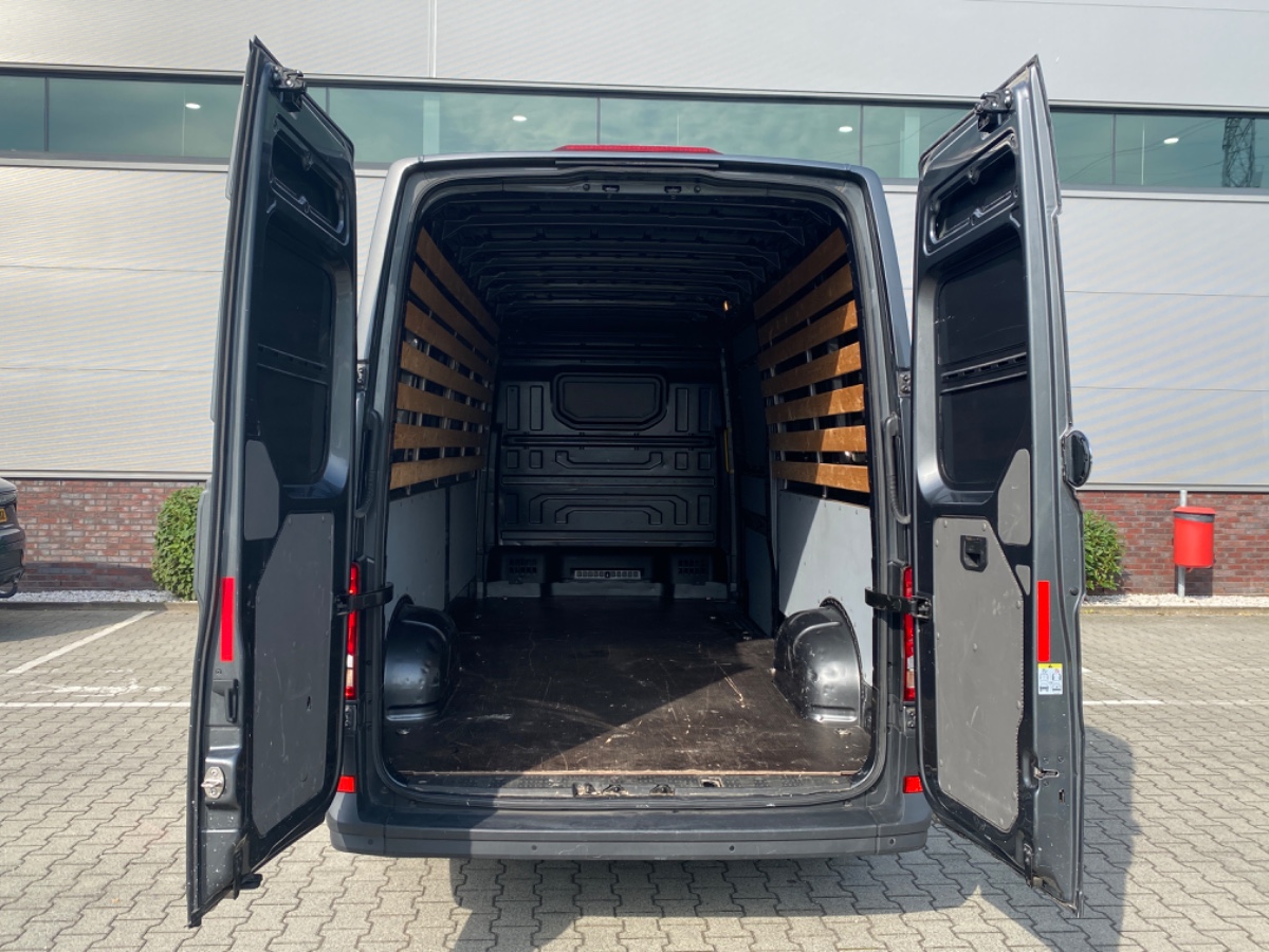 Volkswagen Crafter 35 2.0 TDI L4H3 Comfortline