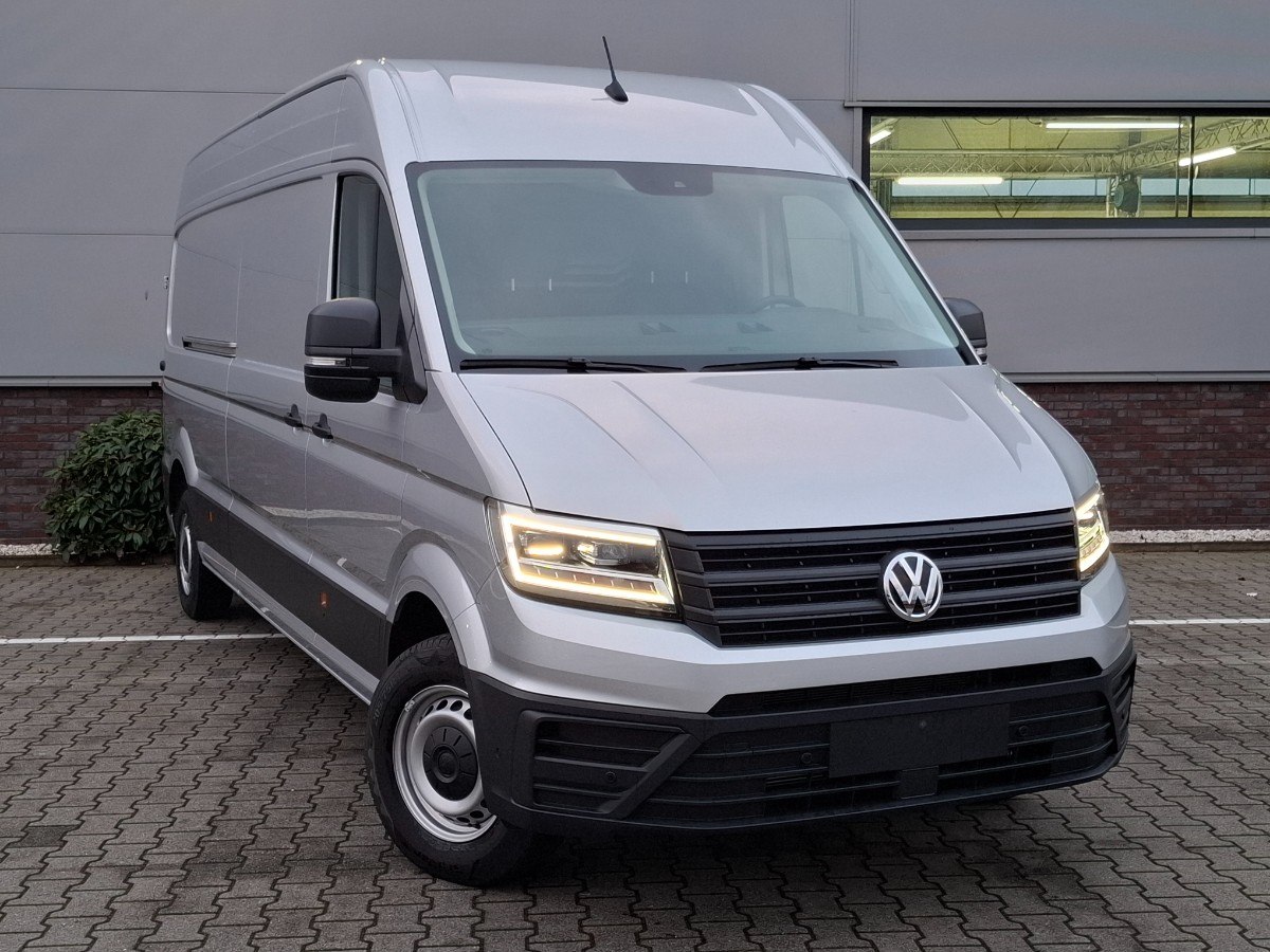 Volkswagen Crafter 35 2.0 TDI 140PK L4H3 Highline | LED | Climatronic | Leder stuur verwarm. | Comfortstoel | Stoelverw. | Trekhaakvoorb.| Reflex Silver