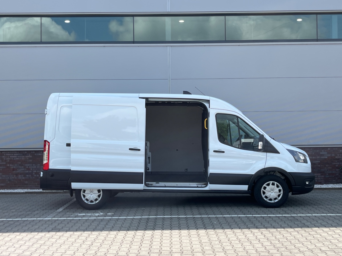 Ford Transit 350 L3H2 Trend 130PK FWD | SYNC4 NAVI | Trekhaak | Safety & Comfort | Laadr. besch. pakket | 270gr. deuren | NWP 44500 ex