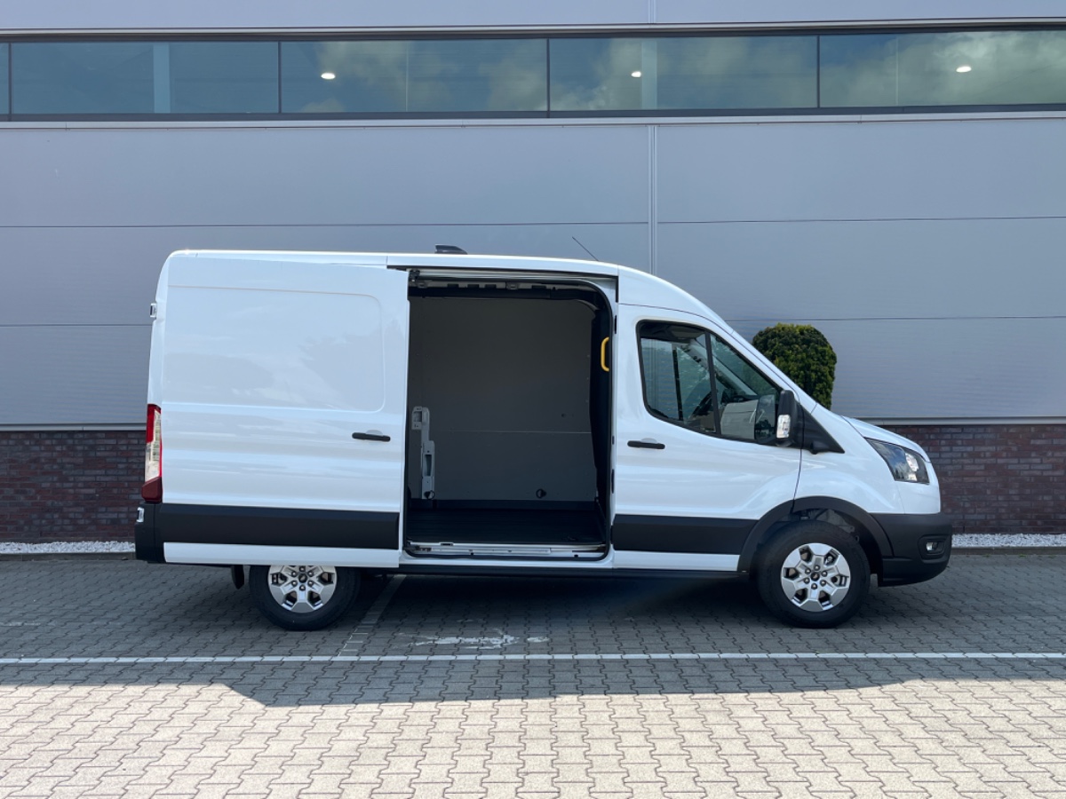 Ford Transit 350 2.0 TDCI L2H2 Trend Automaat