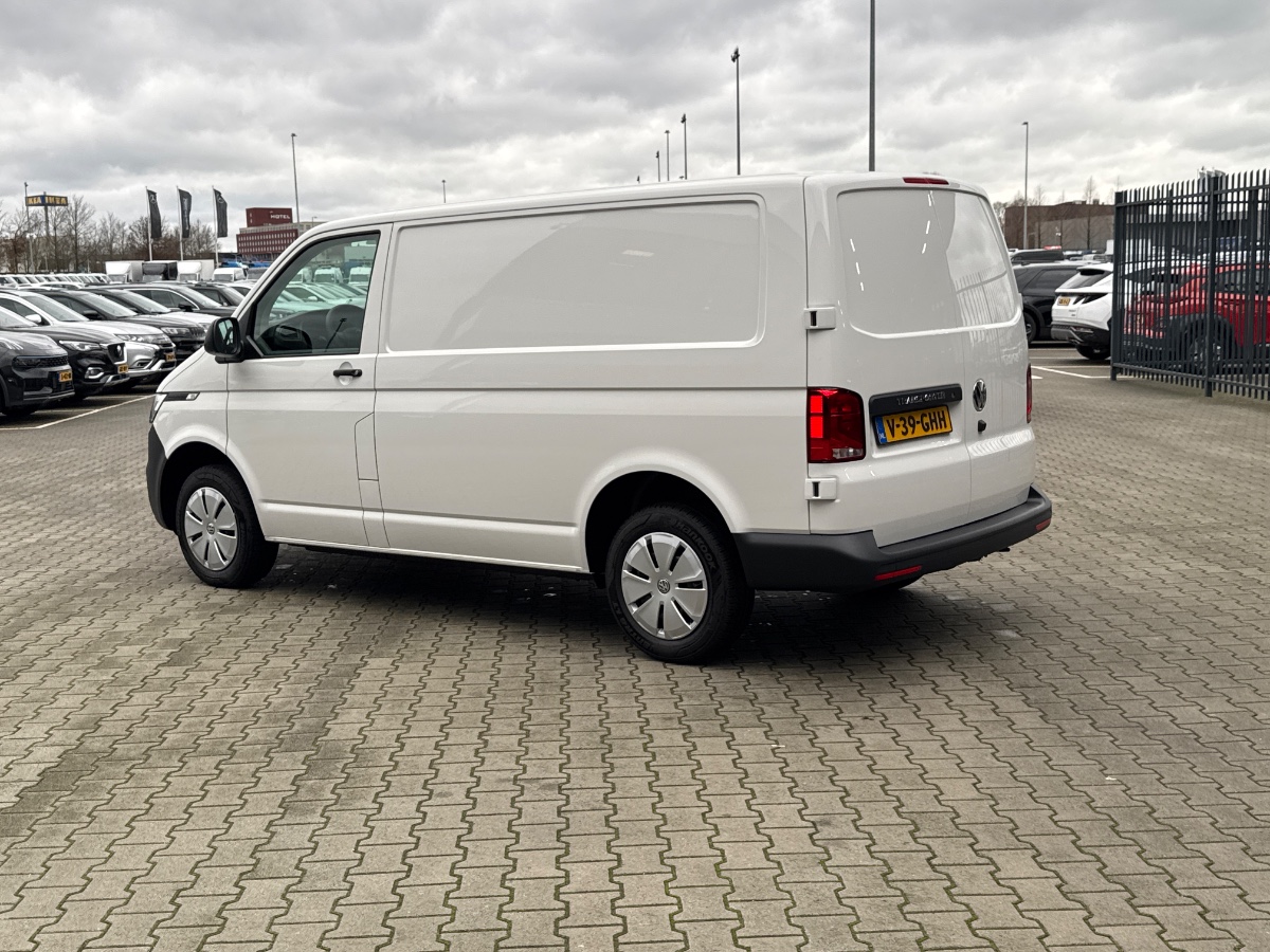 Volkswagen Transporter 2.0 TDI L1H1 110PK