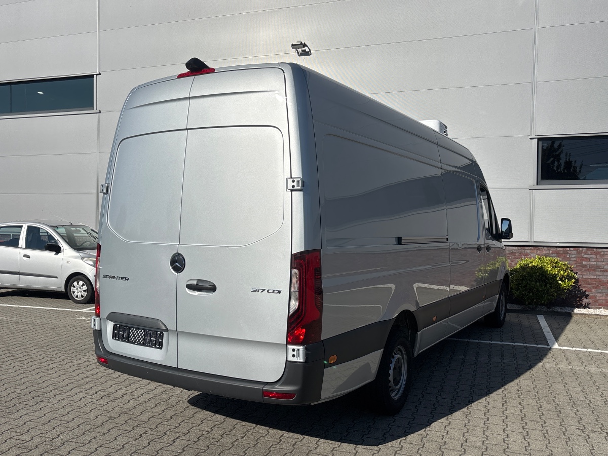 Mercedes-Benz Sprinter 317 CDI L3H2 AUT | Koelwagen Carrier Xarios 300 Carpol | MBUX NAV CC CAM