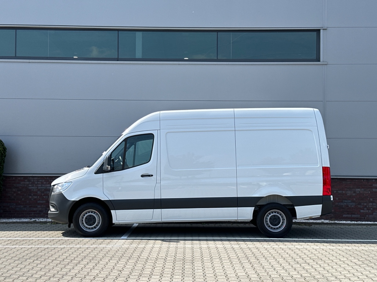 Mercedes-Benz Sprinter 317 CDI L2H2 RWD | MBUX CAM COMFST.