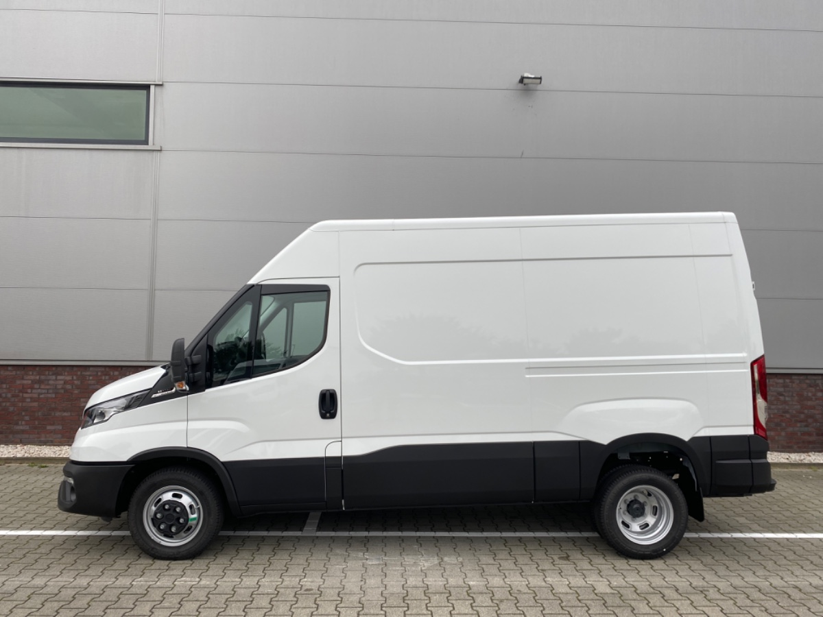 Iveco Daily L2H2 GB Dubb. Lucht