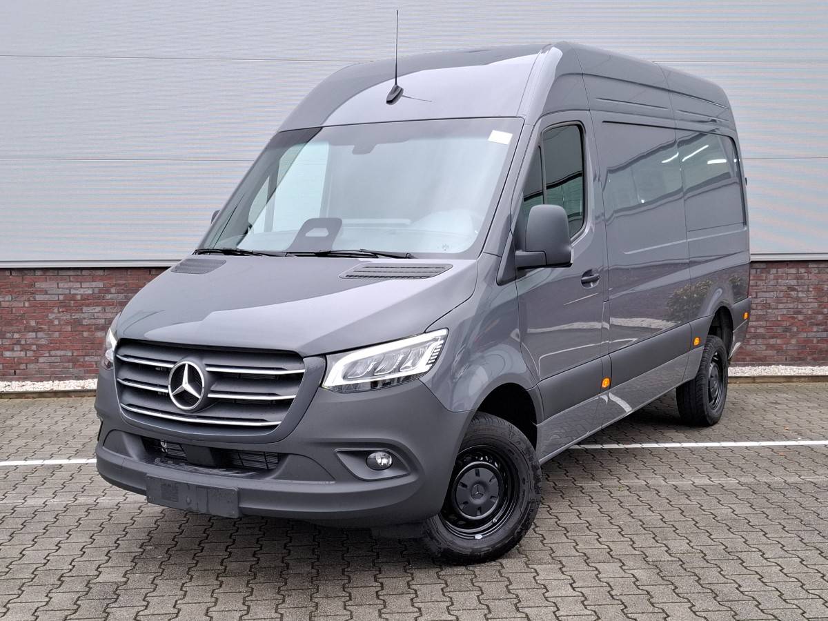 Mercedes-Benz Sprinter PRO 317 CDI RWD L2H2 AUT | LED | CAM | 93 ltr tank | Trekhaak | MBUX & Smartphone Pack | Graphite Grey