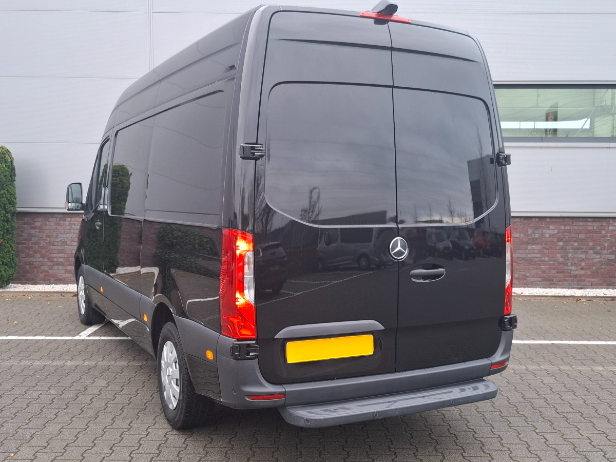 Mercedes-Benz Sprinter 316 CDI L2H2 AUT RWD | NAV CAM | LED koplampen | Adaptive Cruise | Gev. stoel | PDC V+A