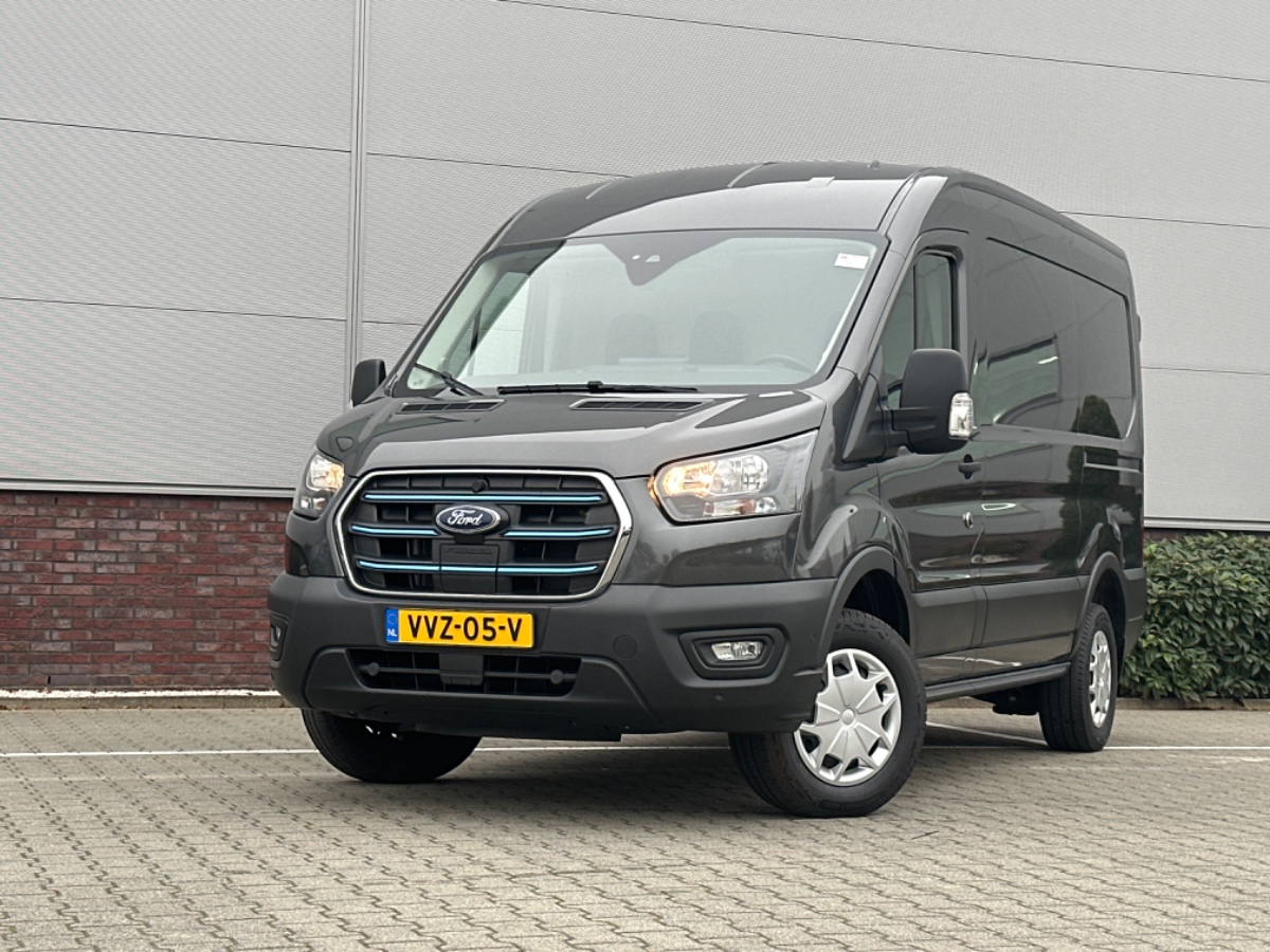 Ford E-Transit 350 L2H2 RWD Trend 68 kWh | Adaptive CC | Stoelvw. | Navi | Camera | Omvormer | Laadruimte Pakket