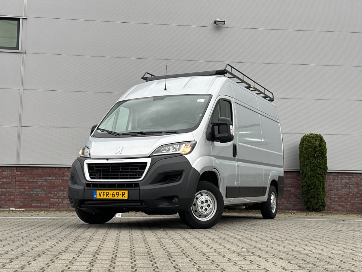 Peugeot Boxer 333 2.2 BlueHDi 120 L2H2 Premium