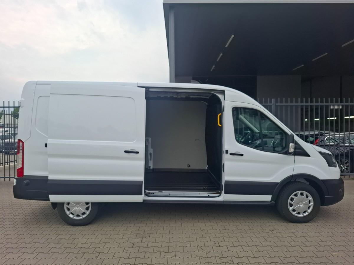 Ford Transit Trend 130PK Automaat | SYNC4 | Trekhaak | Stoelverwarming | Laadruimte pack