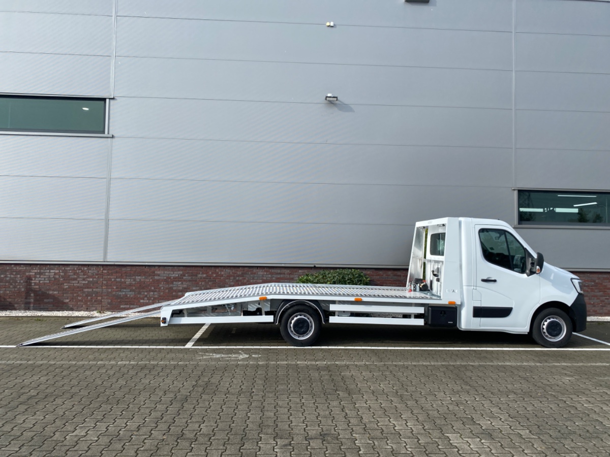 Renault Master 165PK Oprijwagen Katax met Flyover