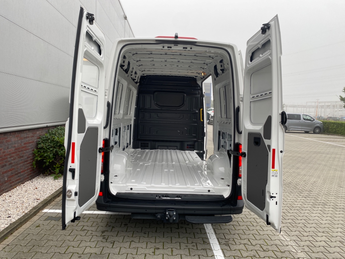 Volkswagen Crafter 35 L3H3 177PK AUT 4MOTION | LED THK CARPLAY CAM | Leverbaar 30 SEPT