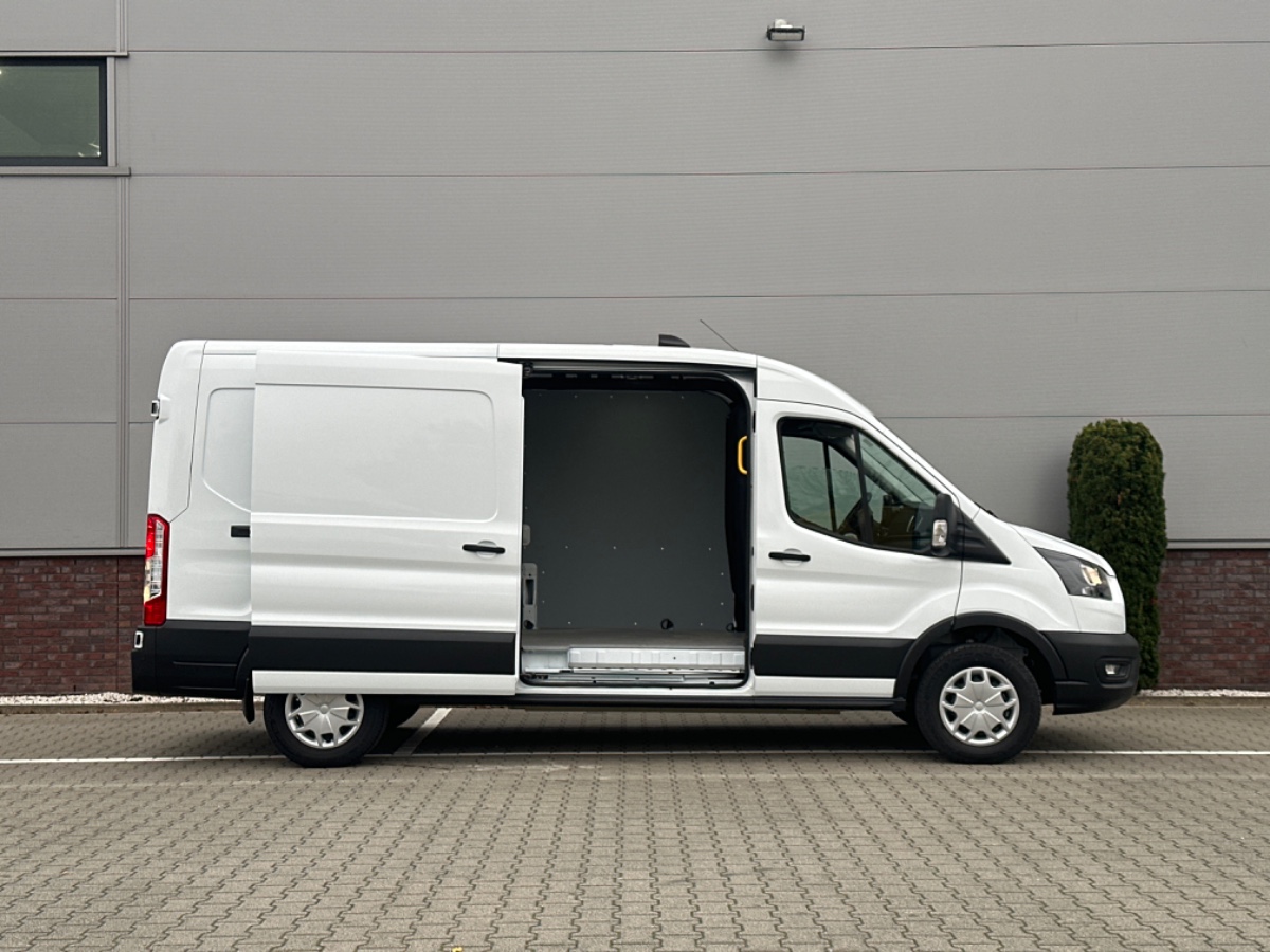 Ford E-Transit 350 L3H2 RWD Trend 68 kWh | Adaptive CC | Stoelvw. | Navi | Camera | Omvormer | Laadruimte Pakket