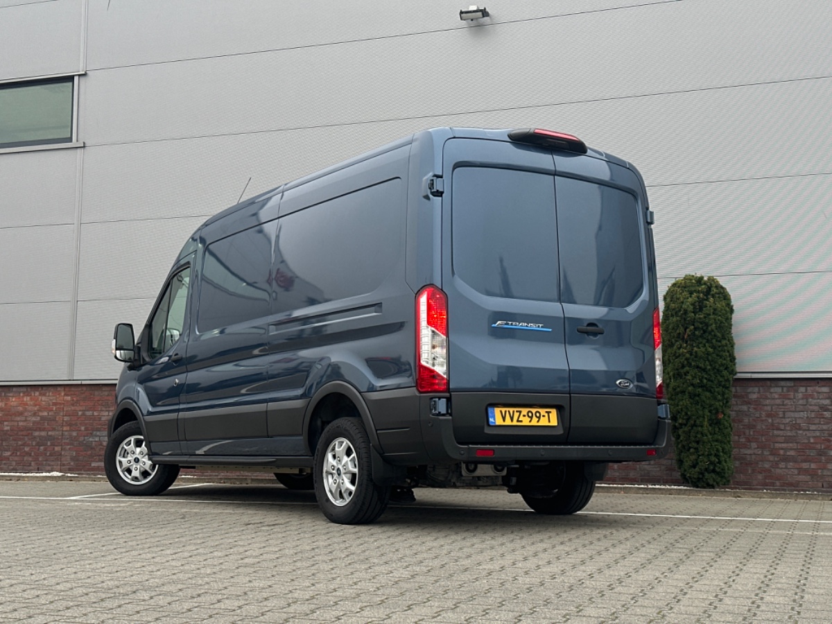 Ford E-Transit 350 L3H2 RWD Trend 68 kWh | Adaptive CC | Stoelvw. | Navi | Camera | Omvormer | LM velgen | Laadruimte Pakket