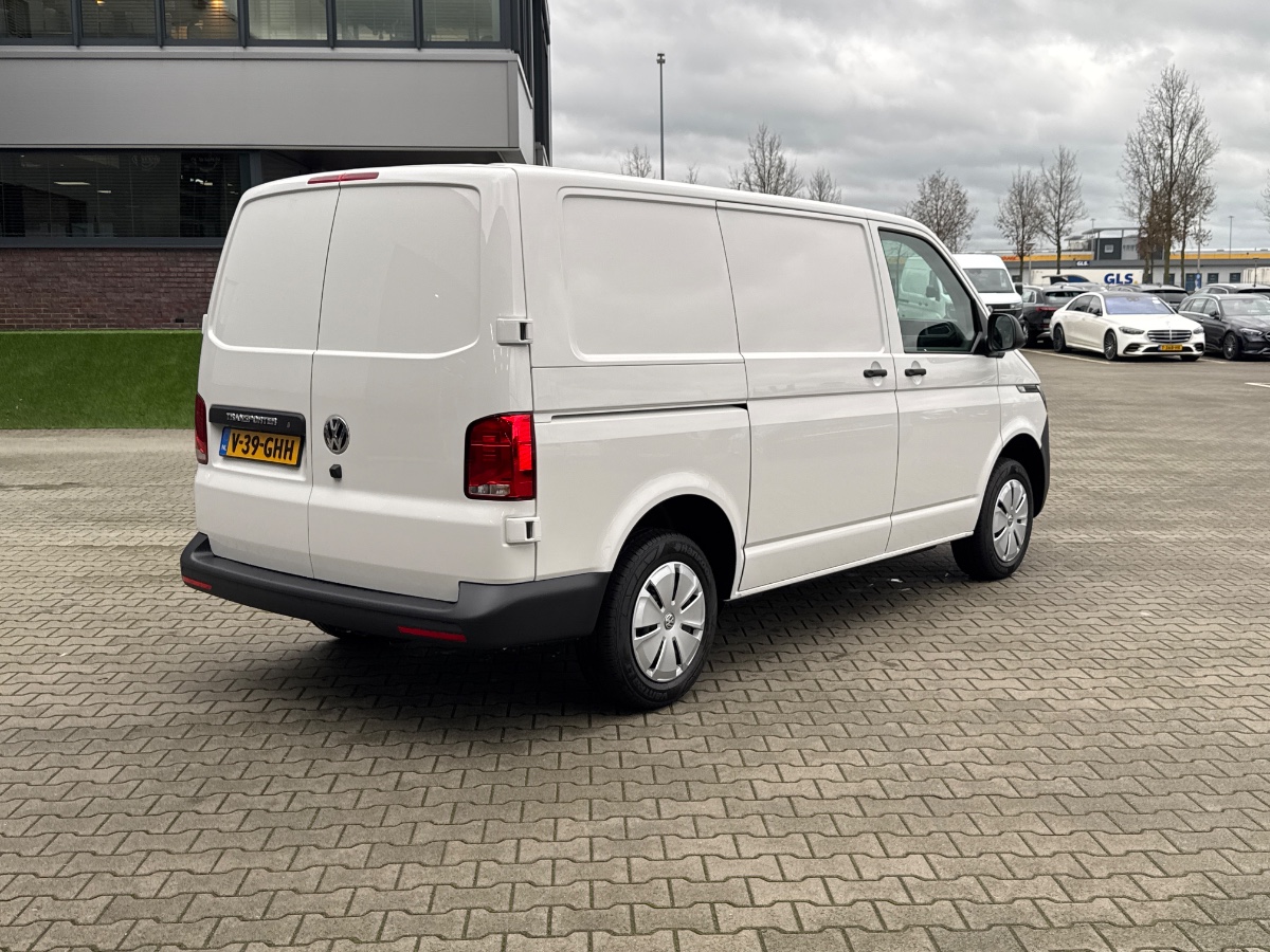 Volkswagen Transporter 2.0 TDI L1H1 110PK