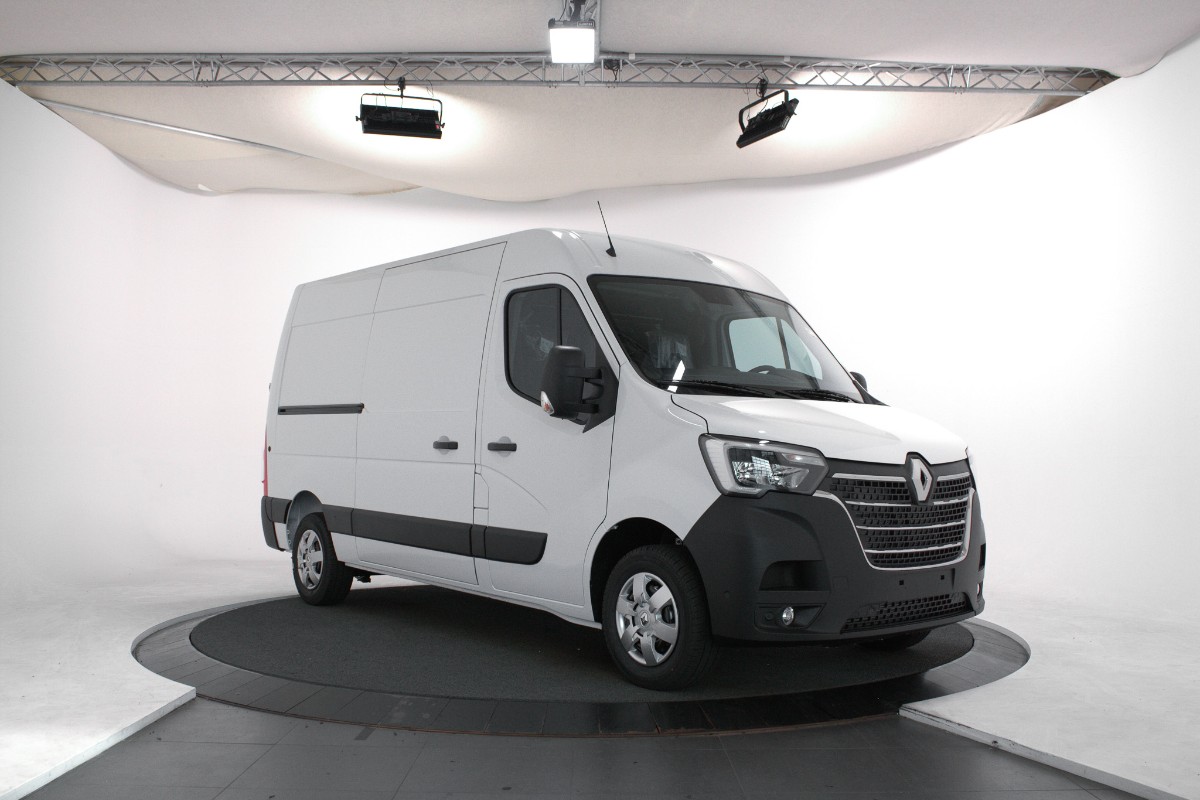 Renault Master T35 2.3 dCi 135 L2H2 Work Edition | Trekhaak 4SB P-Driving