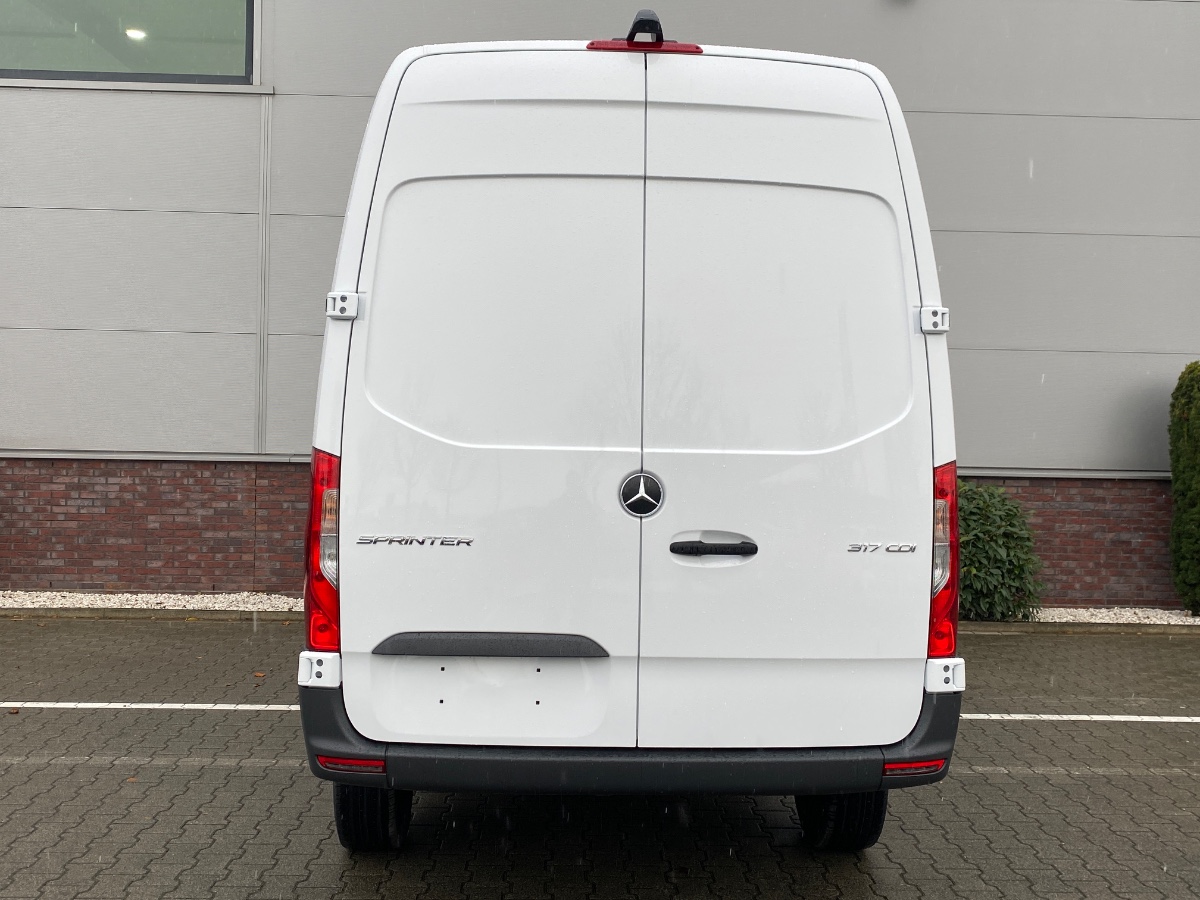 Mercedes-Benz Sprinter FACELIFT | 317 CDI L2H2 9G-AUT | MBUX CAM CRUISE | Verzwaard onderstel (CB8)