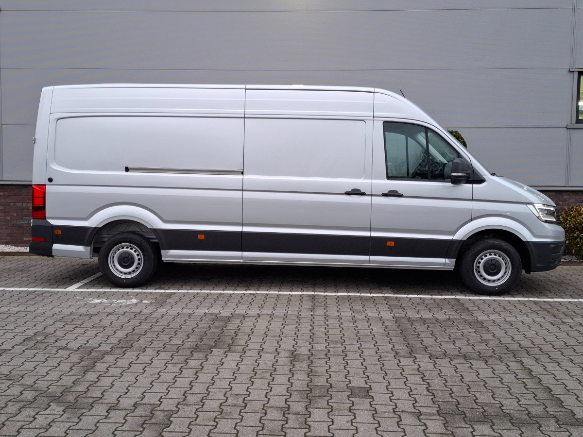 Volkswagen Crafter 35 2.0 TDI 140PK L4H3 Highline | LED | Climatronic | Leder stuur verwarm. | Comfortstoel | Stoelverw. | Trekhaakvoorb.| Reflex Silver