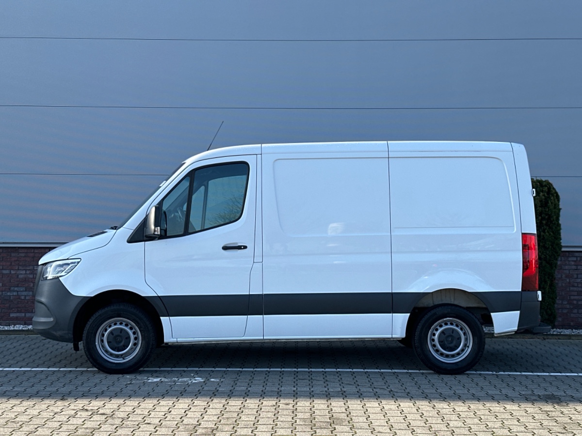 Mercedes-Benz Sprinter 316CDI L1H1 AUT | LED | Camera | Comfortstoel | Trekhaak | Adaptive Cruise | MBUX Groot