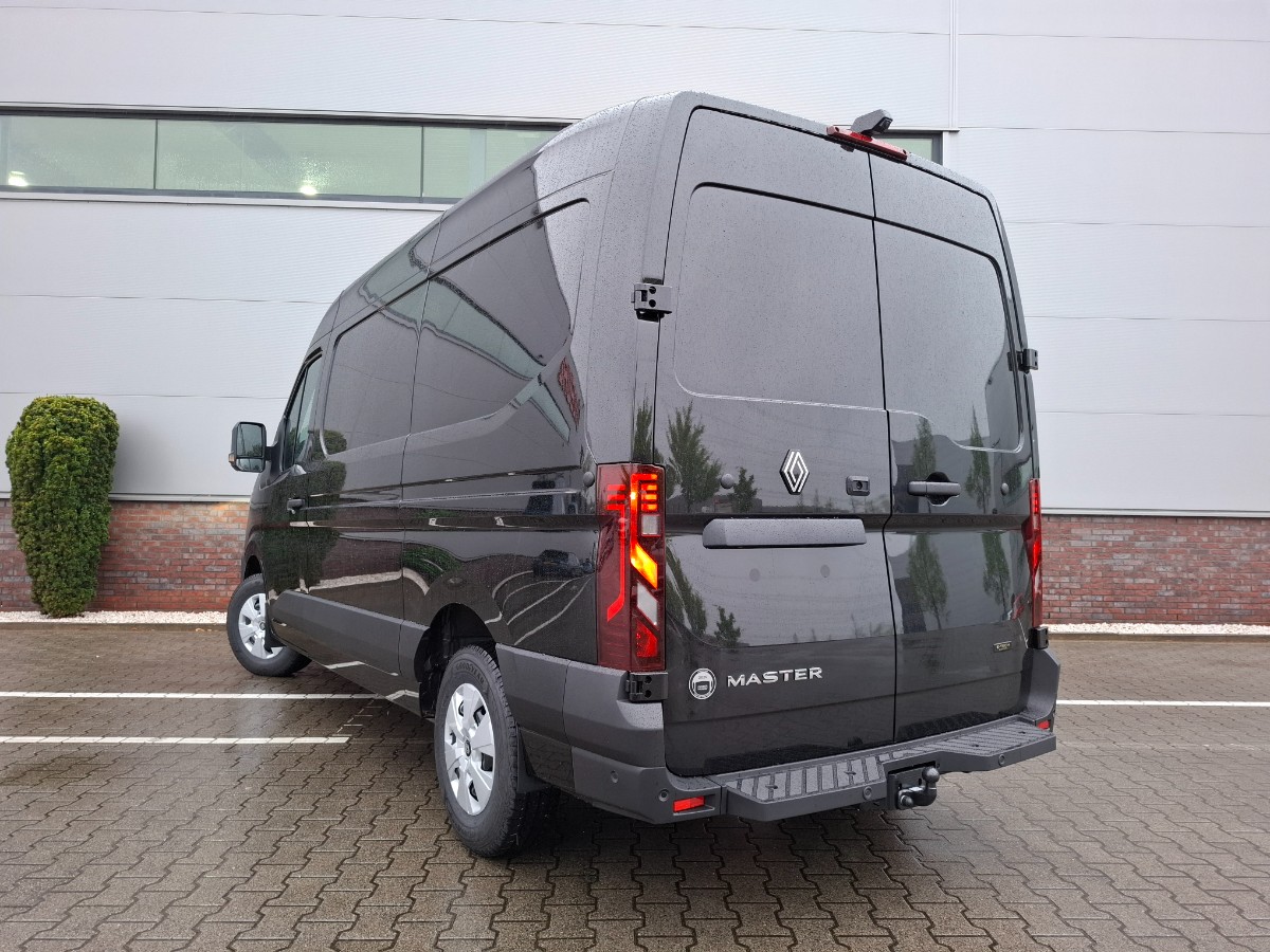 Renault Master GB L2H2 T35 E-Tech 140 pk long range extra