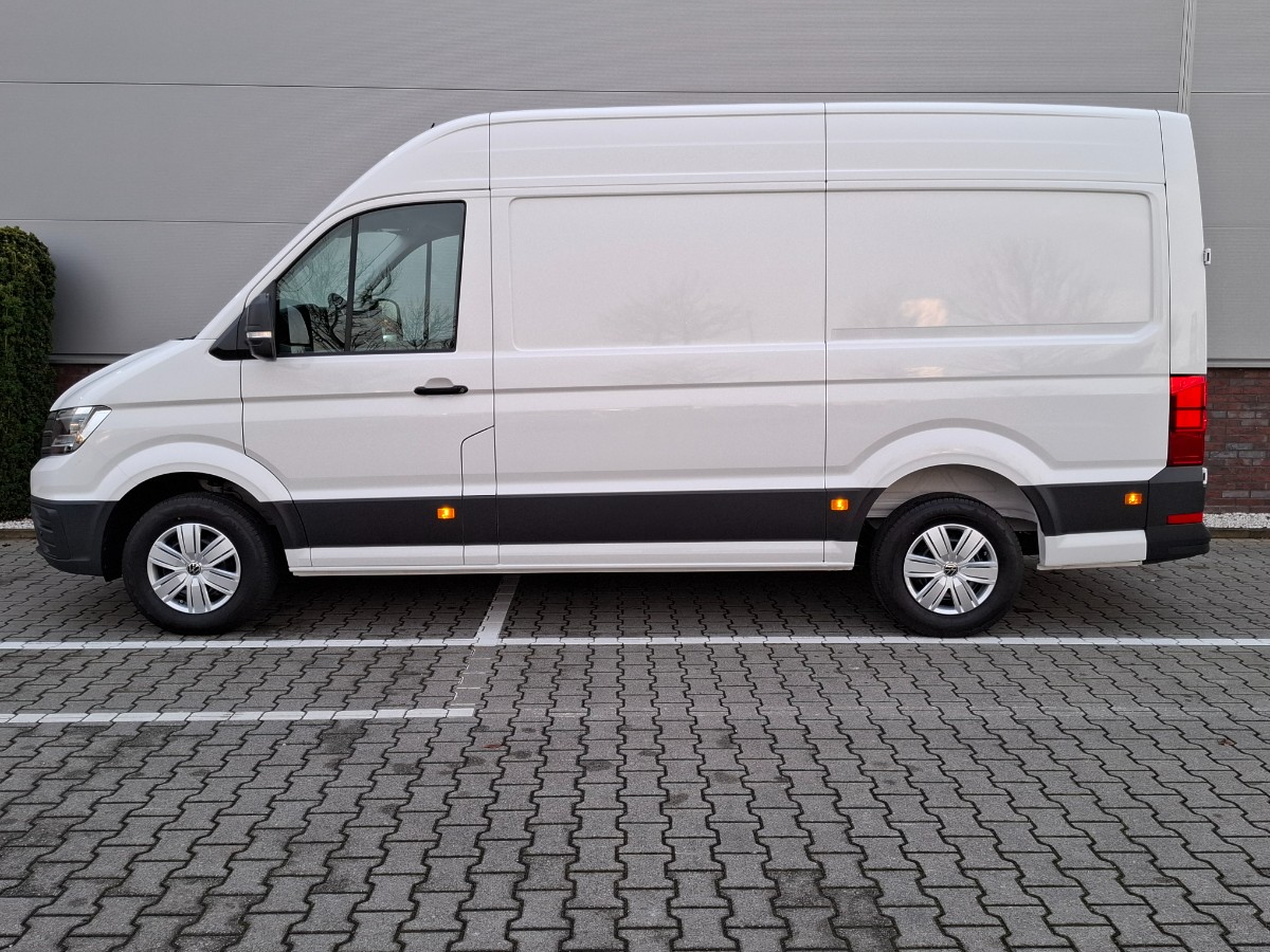 Volkswagen Crafter NW MODEL 35 L3H3 140PK AUT | LED | Comfstoel | Stoelvw. | Laadvloer | Camera | Ready2Discover