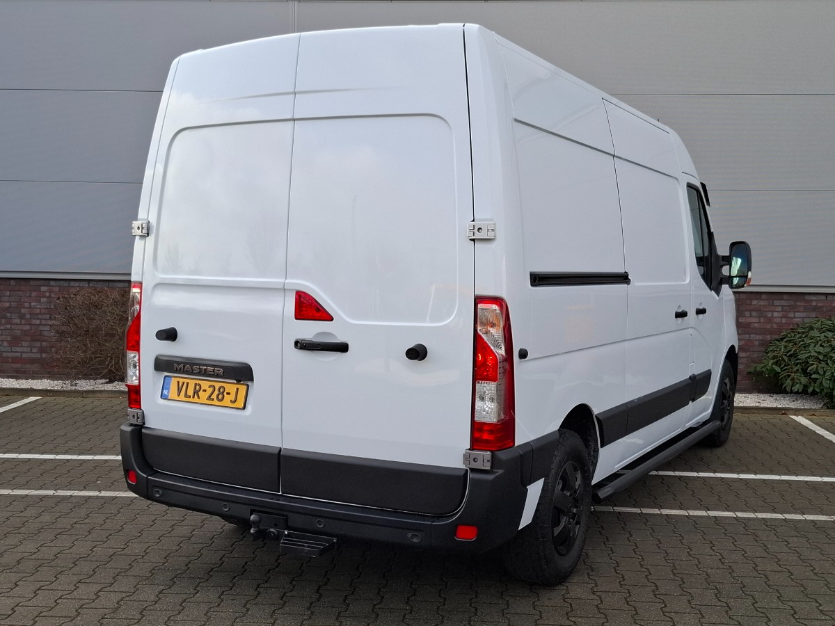 Renault Master T35 2.3 dCi 180 L2H2 Energy Comfort