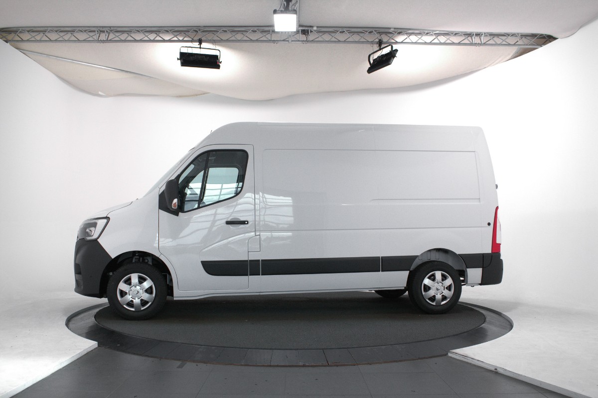 Renault Master T35 2.3 dCi 135 L2H2 Work Edition | THK 4SB P-Driving