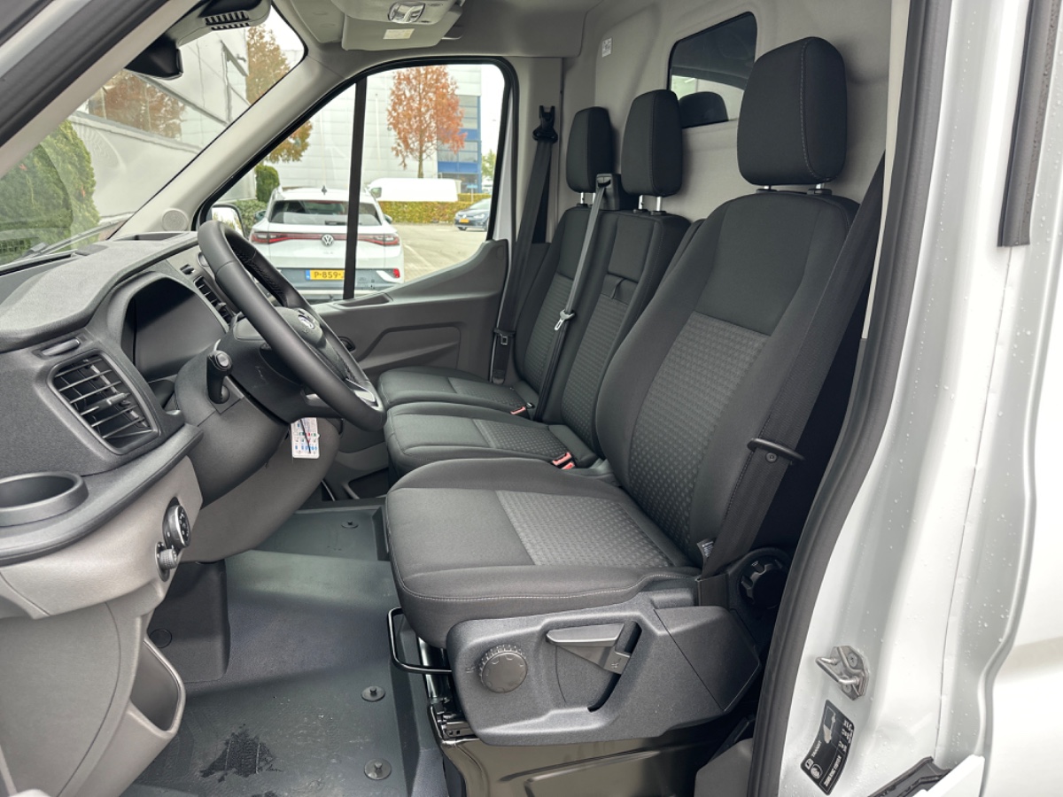 Ford Transit 350L – 2.0 Ecoblue 170PK A10 – RWD – 3.5t Trekhaak – Stoelverwarming SYNC 2 – Camera – Allseasons