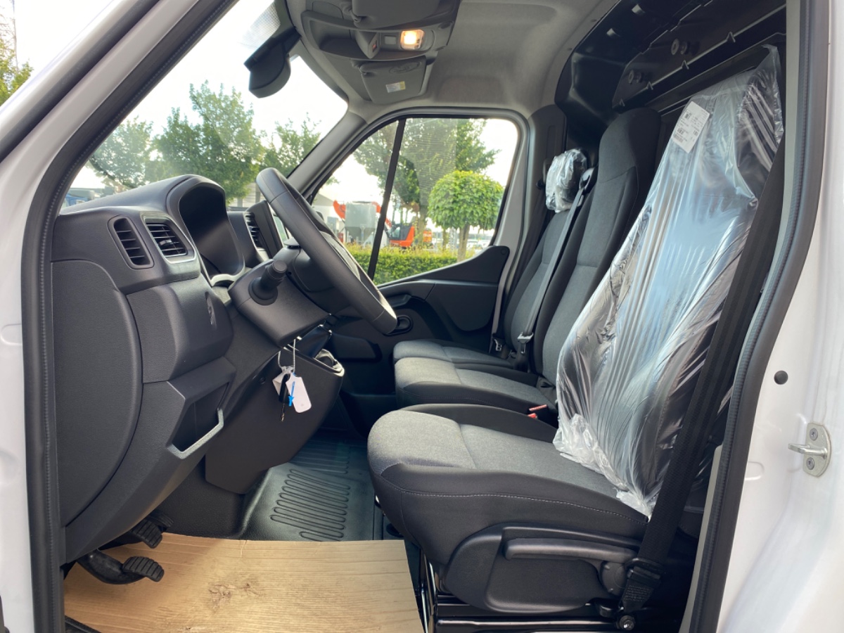 Renault Master T35 2.3 dCi 135 L2H2 Work Edition | THK 4SB | Airbag passagier | Draadloze oplader