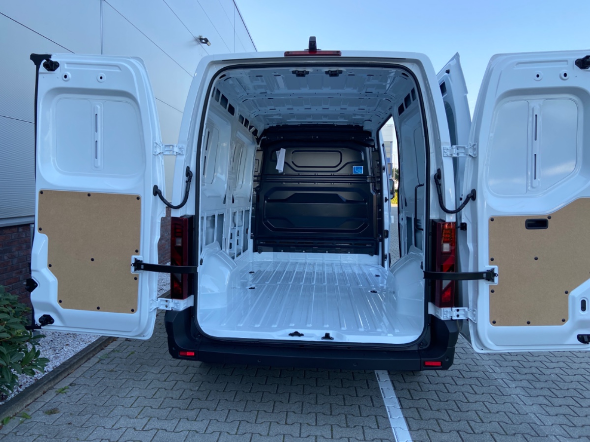 Renault Master L2H2 T35 Blue dCi 130 E06e start – Blanc mineral