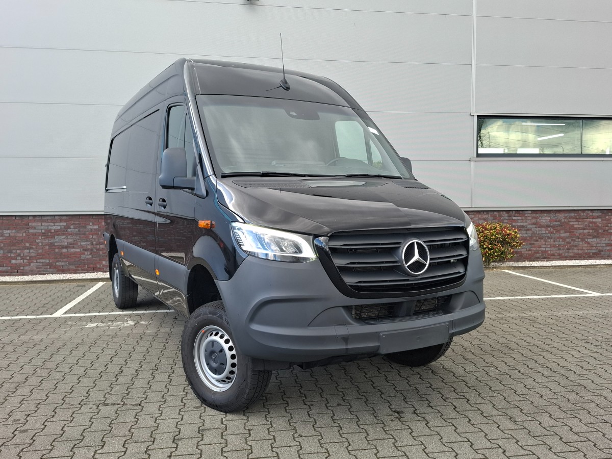 Mercedes-Benz Sprinter 319 L2H2 4×4