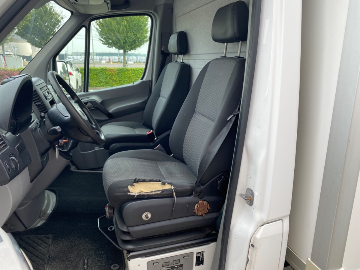 Volkswagen Crafter 35 2.0 TDI L4 Bakwagen + Laadklep | 4,73m Lang