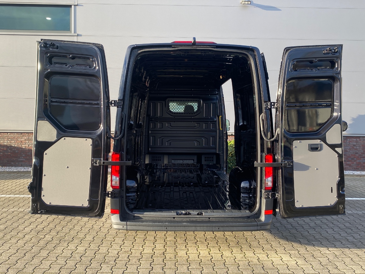 Volkswagen Crafter 35 L3H3 177PK AUT | LED NAV CAM | ErgoComf. | Trekhaakvoorber. | Mistlampen