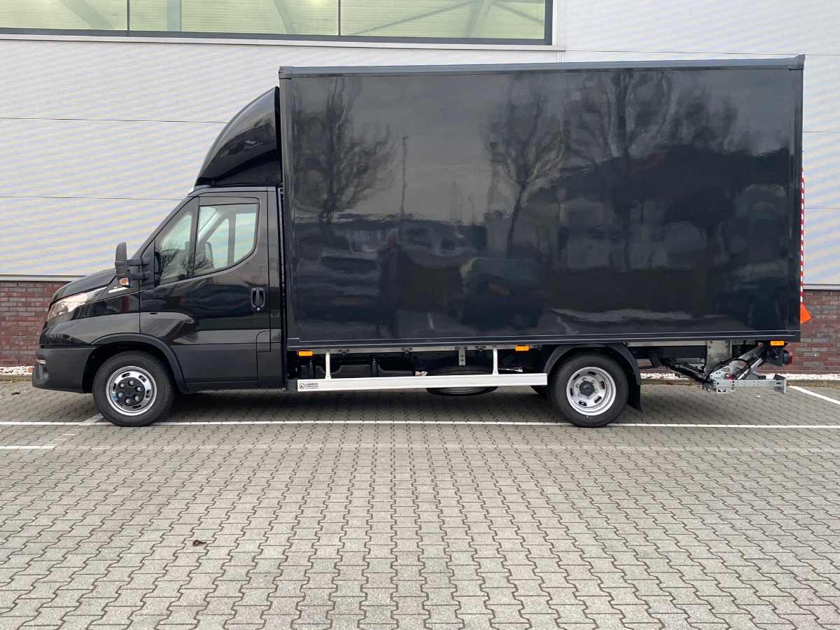 Iveco Daily NW MODEL | 40C18 3.0 Automaat Bakwagen met Laadklep