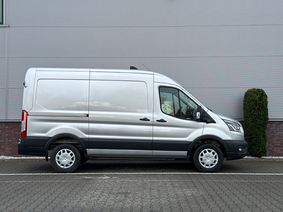 Ford E-Transit 425 L2H2 Trend 68 kWh | Xenon | Adaptive CC | Stoelvw. | Navi | 360gr. Camera | Omvormer | Laadruimte Pakket